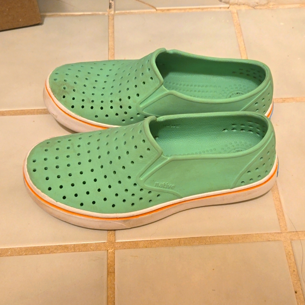 Native EUC shoes mint